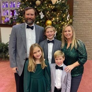 Meet your Posher, Crystal